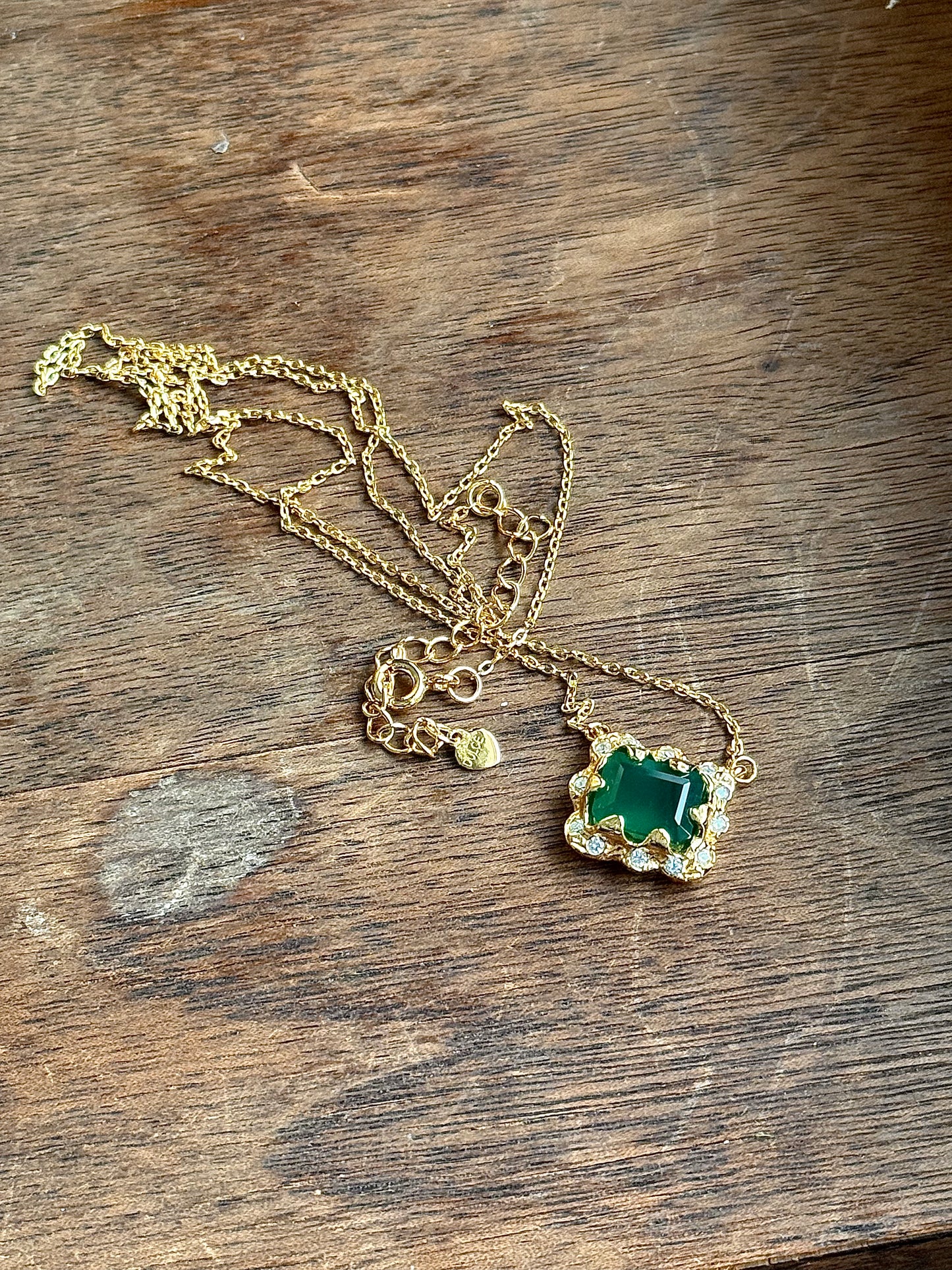 Natural Green Agate Pendant Necklace