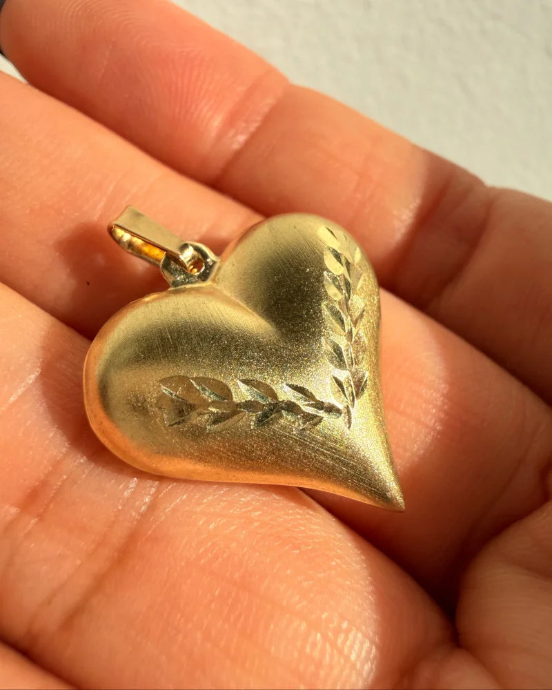 10K Gold Puffy 3D Heart Pendant with Leaf Motifs - 10K Gold - Free shipping - 2