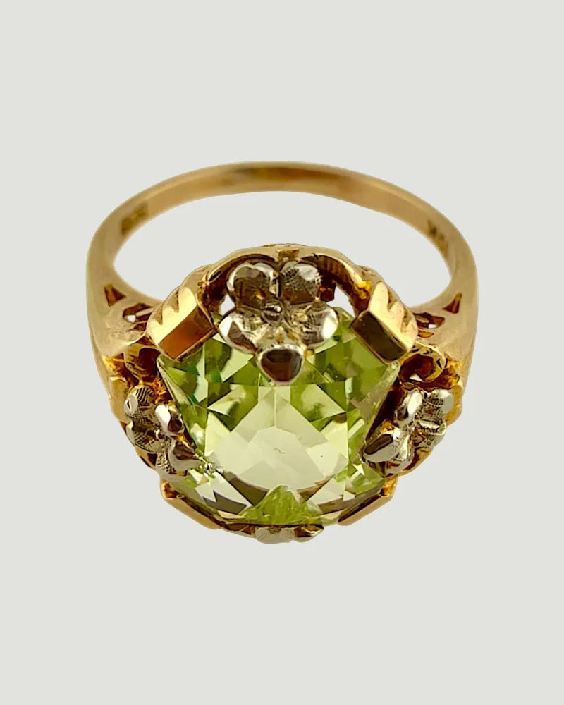 10K Yellow Gold 6.20 ct Green Spinel Ring Victorian Revival - 10K Gold - Free shipping - 6