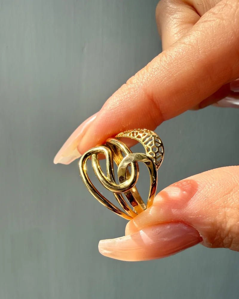 10K Yellow Gold Infinity Swirl Ring - 10K Gold - Free shipping - 7