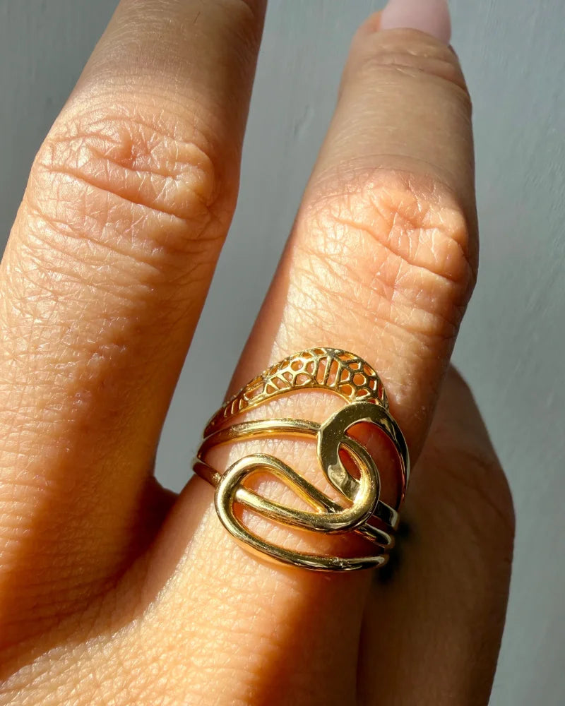 10K Yellow Gold Infinity Swirl Ring - 10K Gold - Free shipping - 6