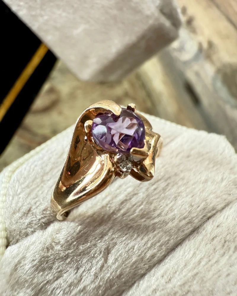 Vintage 10K Yellow Gold Heart Amethyst Ring - 10K Gold - Free shipping - 6