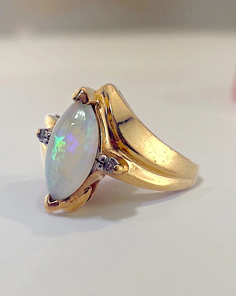 Mid-Century Marquise Opal & Diamond Ring - 10K Gold - Free shipping - 2