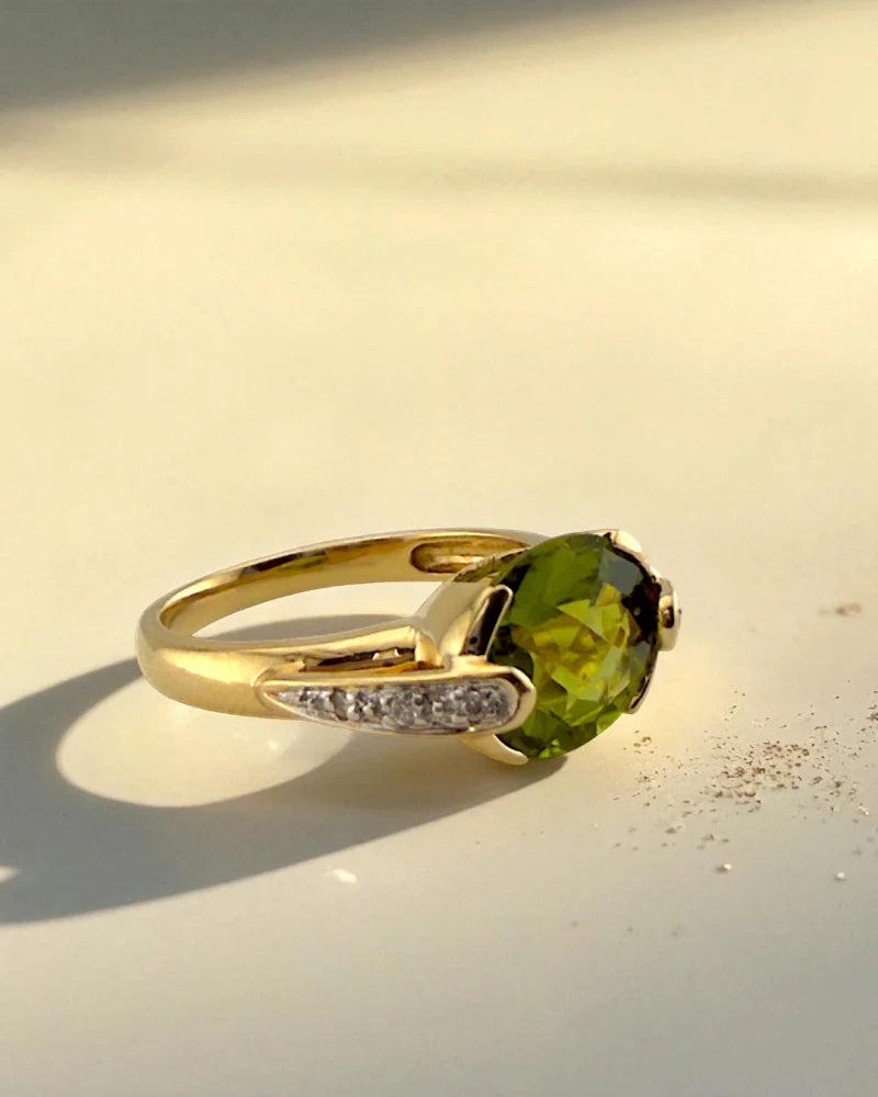 Mid-Century Vintage Peridot & Diamond Ring - 14K Solid Gold - Free shipping - 2