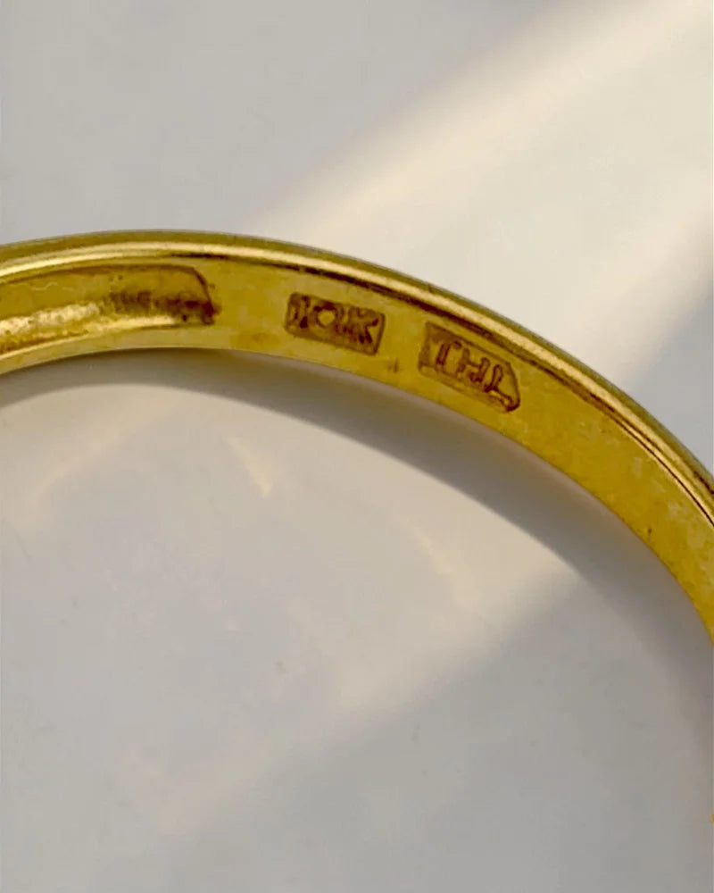 Vintage 10K Gold 1.40 Ct Peridot Ring - 10K Gold - Free shipping - 9