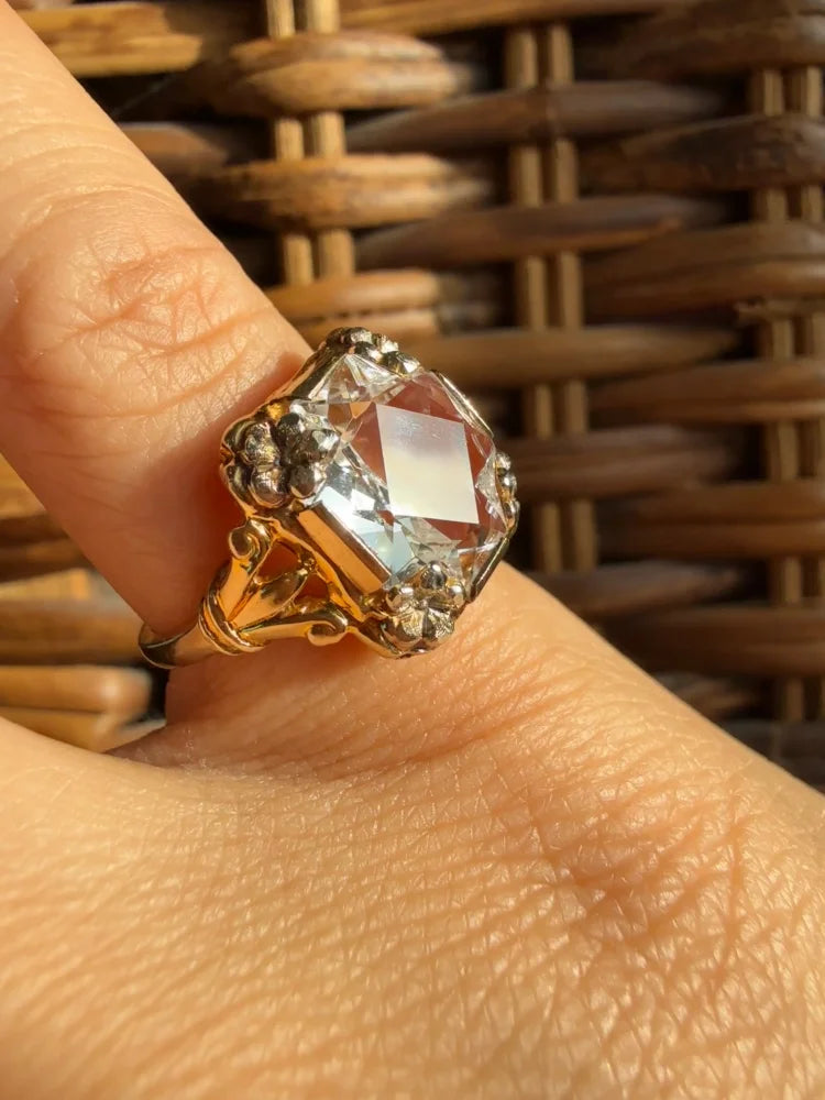 Vintage 10K Gold 5.5 CT Clear Amethyst Ring - 10K Gold - Free shipping - 6