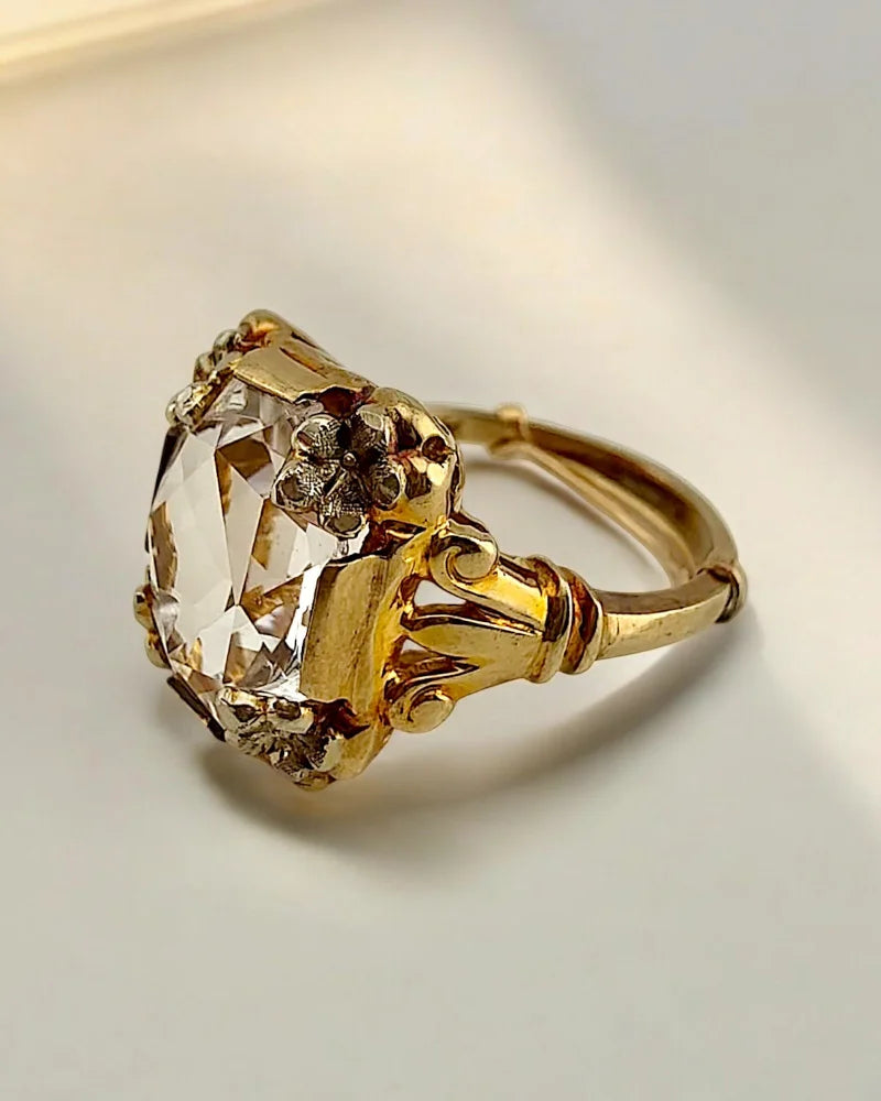 Vintage 10K Gold 5.5 CT Clear Amethyst Ring - 10K Gold - Free shipping - 5