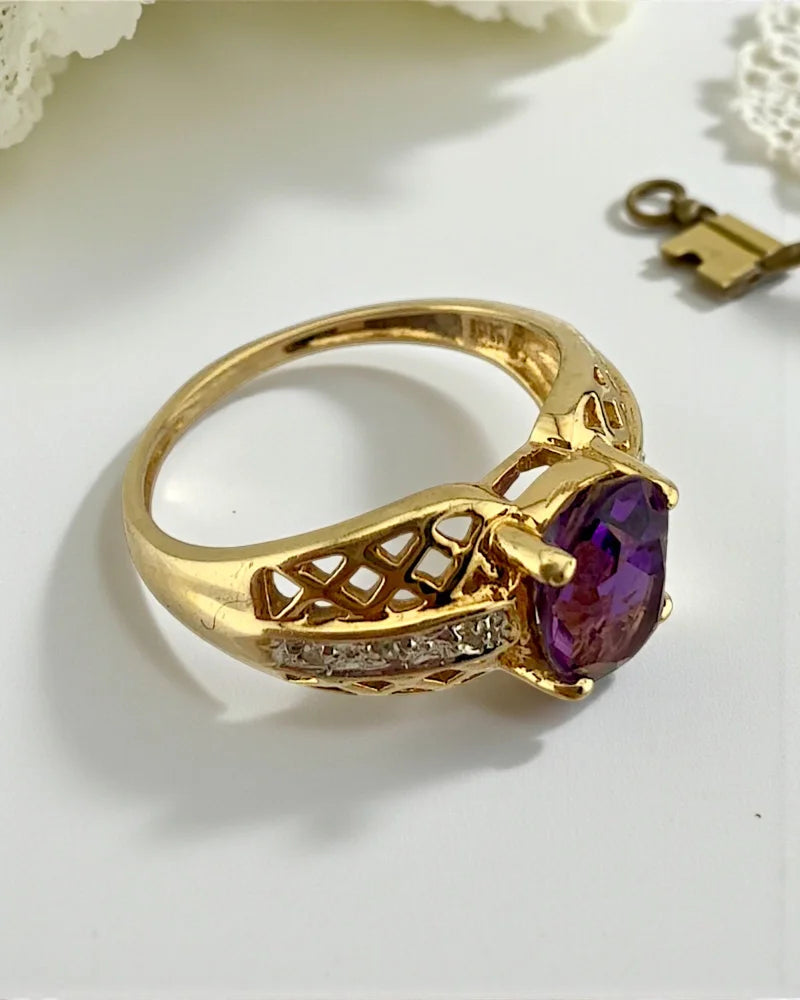 Vintage 10K Gold Amethyst Ring with Diamond Accents | Lattice Openwork - 10K Gold - Free shipping - 6