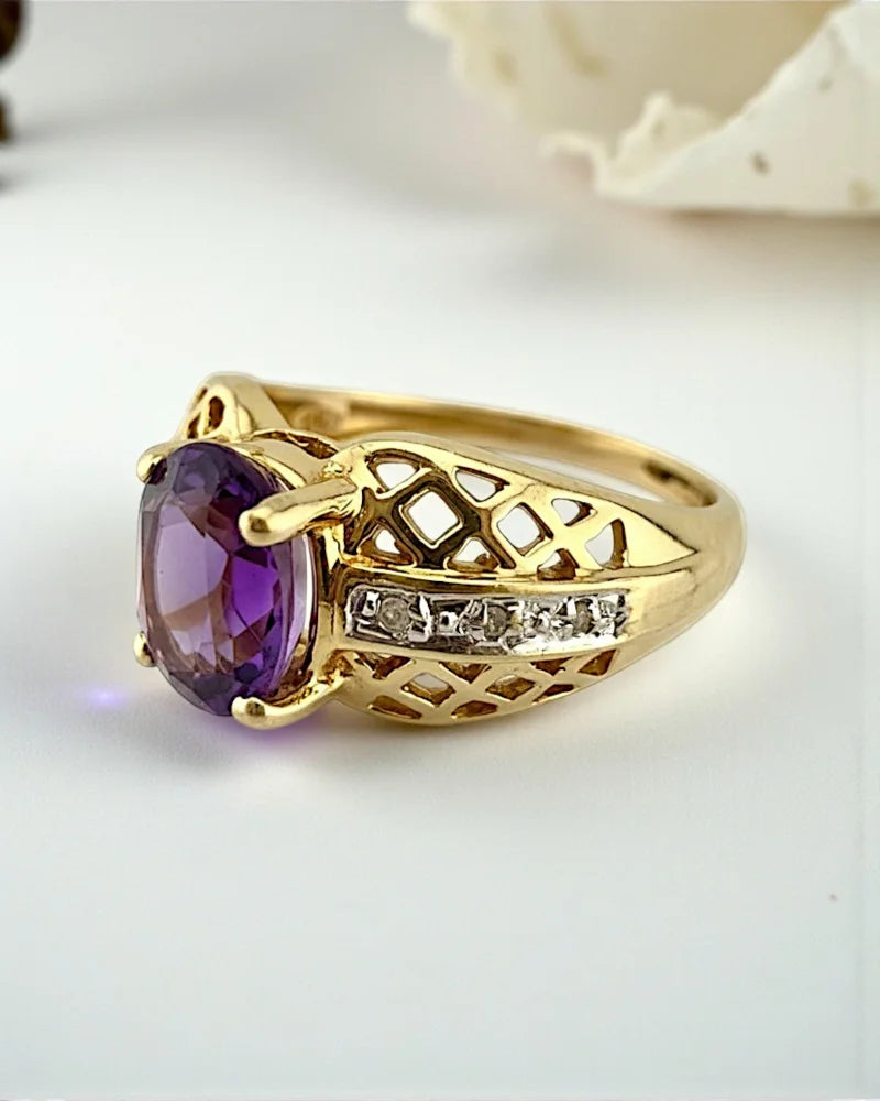 Vintage 10K Gold Amethyst Ring with Diamond Accents | Lattice Openwork - 10K Gold - Free shipping - 5