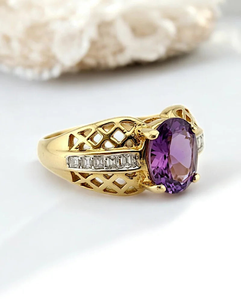 Vintage 10K Gold Amethyst Ring with Diamond Accents | Lattice Openwork - 10K Gold - Free shipping - 3