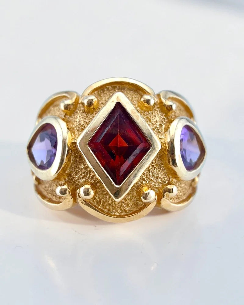 Vintage 10K Gold Garnet and Amethyst Victorian Revival Ring - 10K Gold - Free shipping - 1