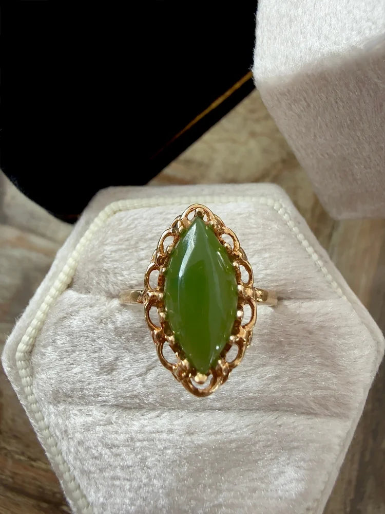 Vintage 10K Gold Nephrite Jade Marquise Cabochon Navette Ring - 10K Gold - Free shipping - 6
