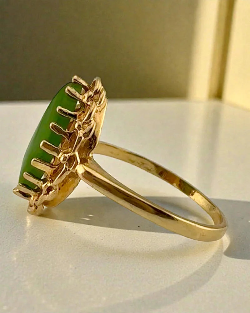 Vintage 10K Gold Nephrite Jade Marquise Cabochon Navette Ring - 10K Gold - Free shipping - 3
