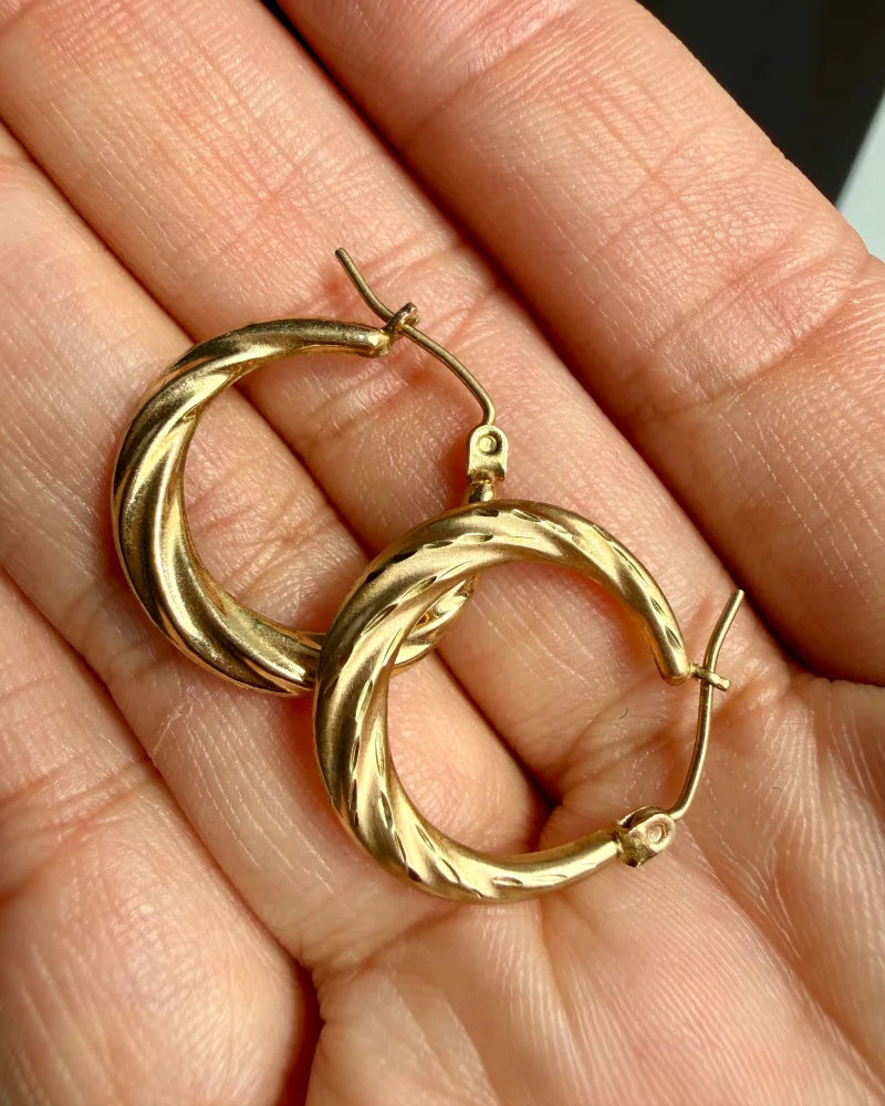 Vintage 10K Gold Twisted Hoop Earrings 20 mm - 10K Gold - Free shipping - 2