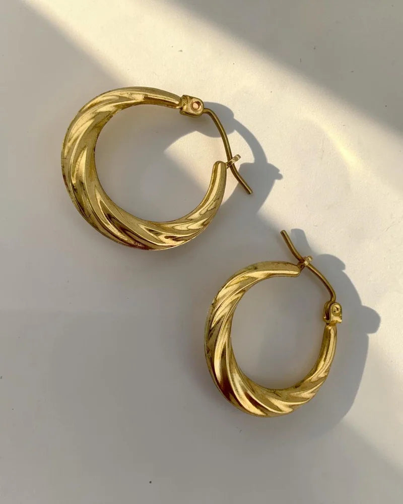 Vintage 10K Gold Twisted Hoop Earrings 20 mm - 10K Gold - Free shipping - 4