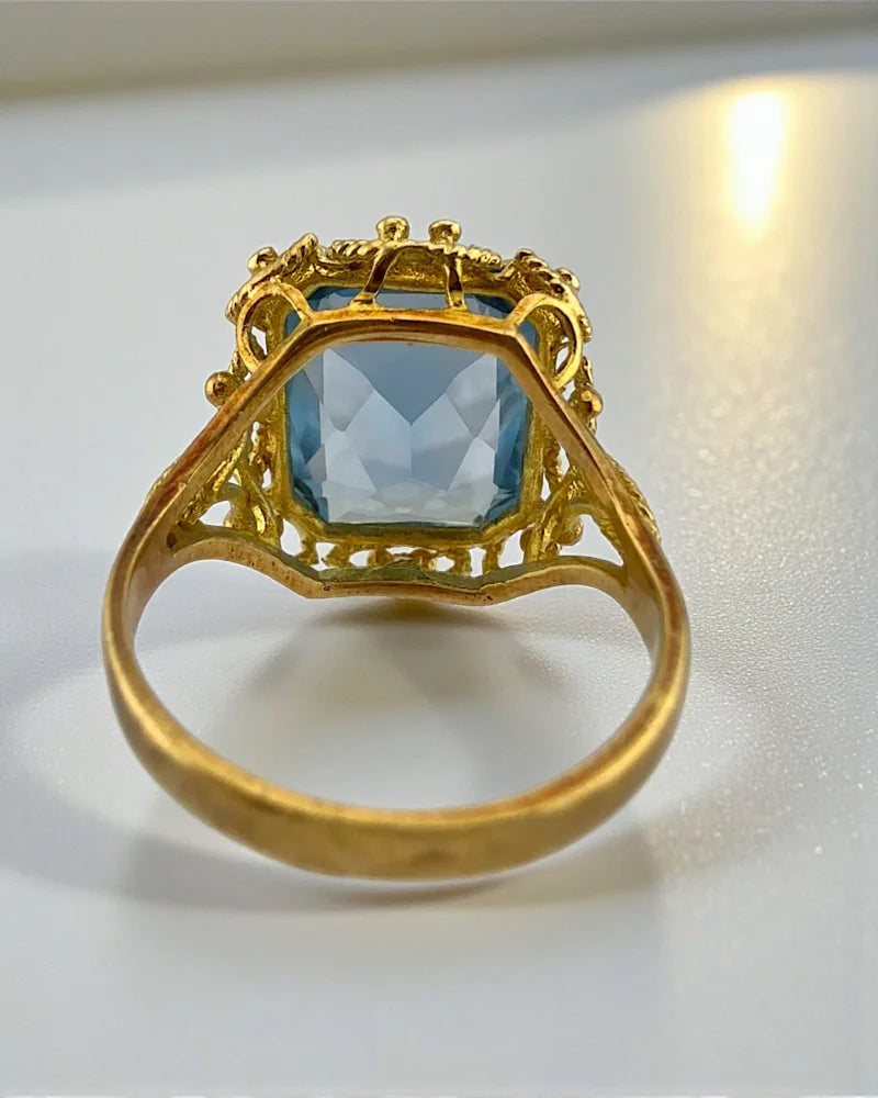 Vintage 14K Gold 6 ct Blue Topaz Filigree Ring - 14K Solid Gold - Free shipping - 7