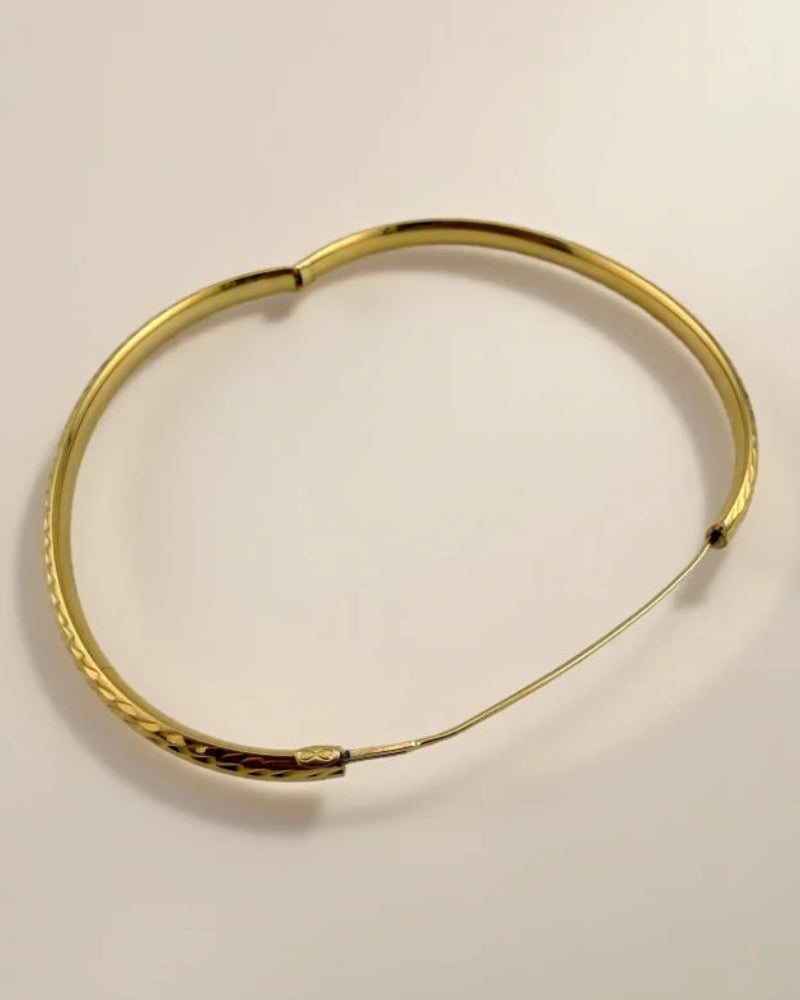Vintage 14K Gold Bangle Bracelet with Diamond Cut Chevron - 4.6g - 14K Solid Gold - Free shipping - 5