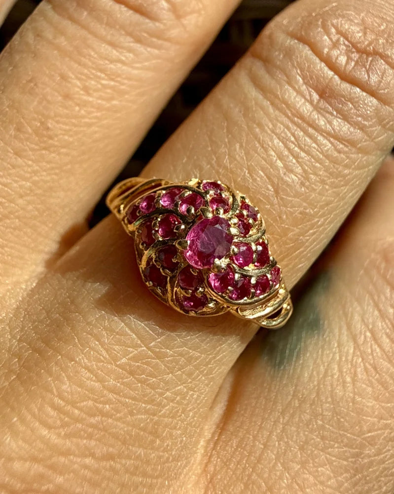 Vintage 14K Gold Natural 1 Ct Ruby Cluster Ring - 14K Solid Gold - Free shipping - 7