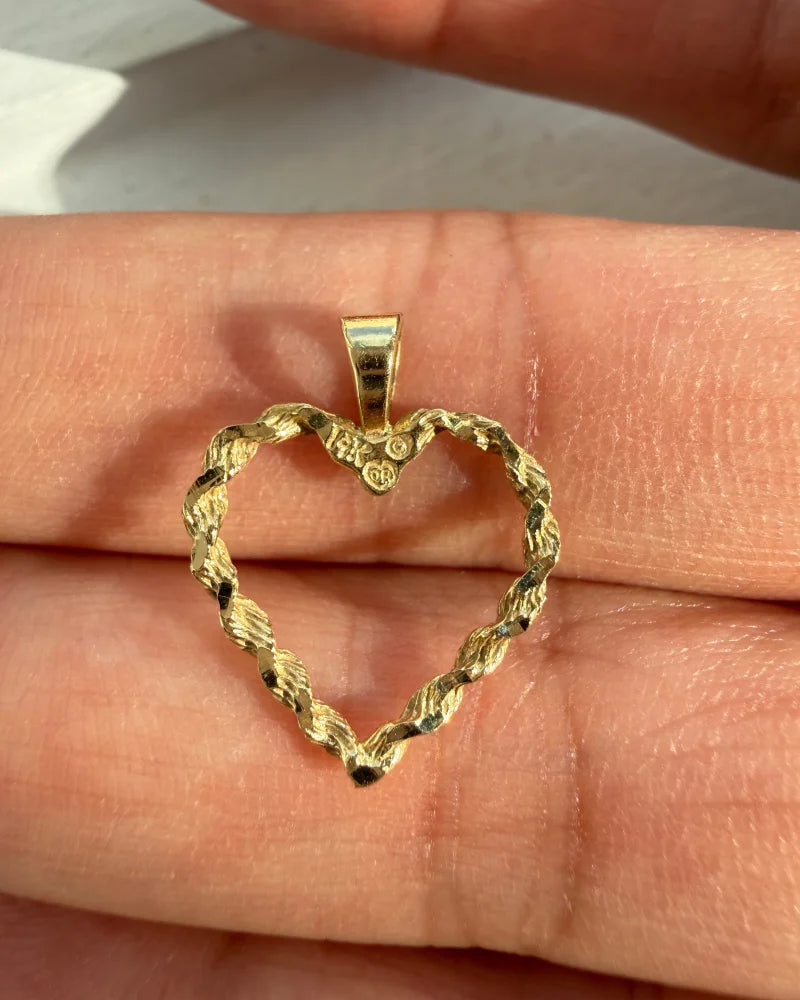 Vintage 14K Gold Twisted Heart Pendant - 14K Solid Gold - Free shipping - 6