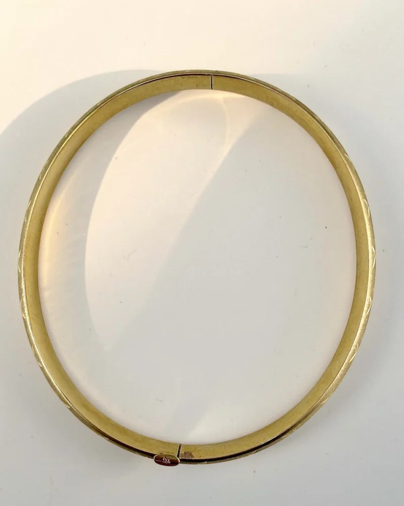 Vintage 14K Solid Gold Leaf Engraved Hinged Bangle Bracelet 6 mm - 14K Solid Gold - Free shipping - 4