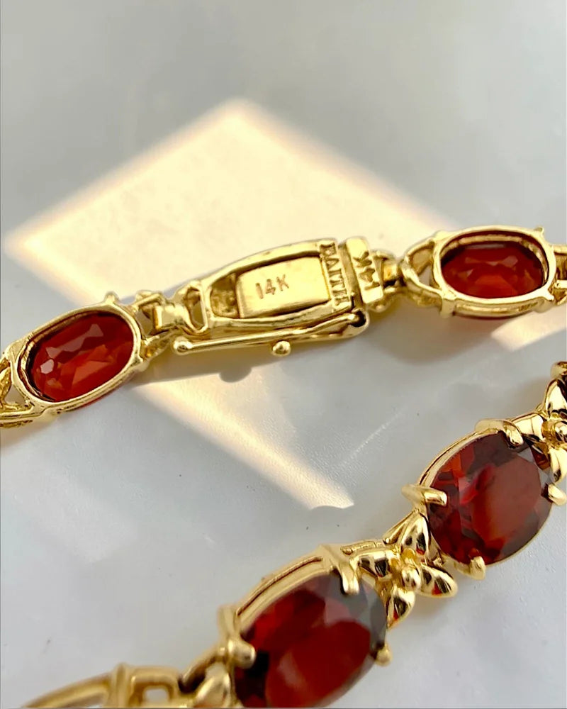 Vintage 14K Gold Ladies Garnet Bracelet 14 Ct - 14K Solid Gold - Free shipping - 5