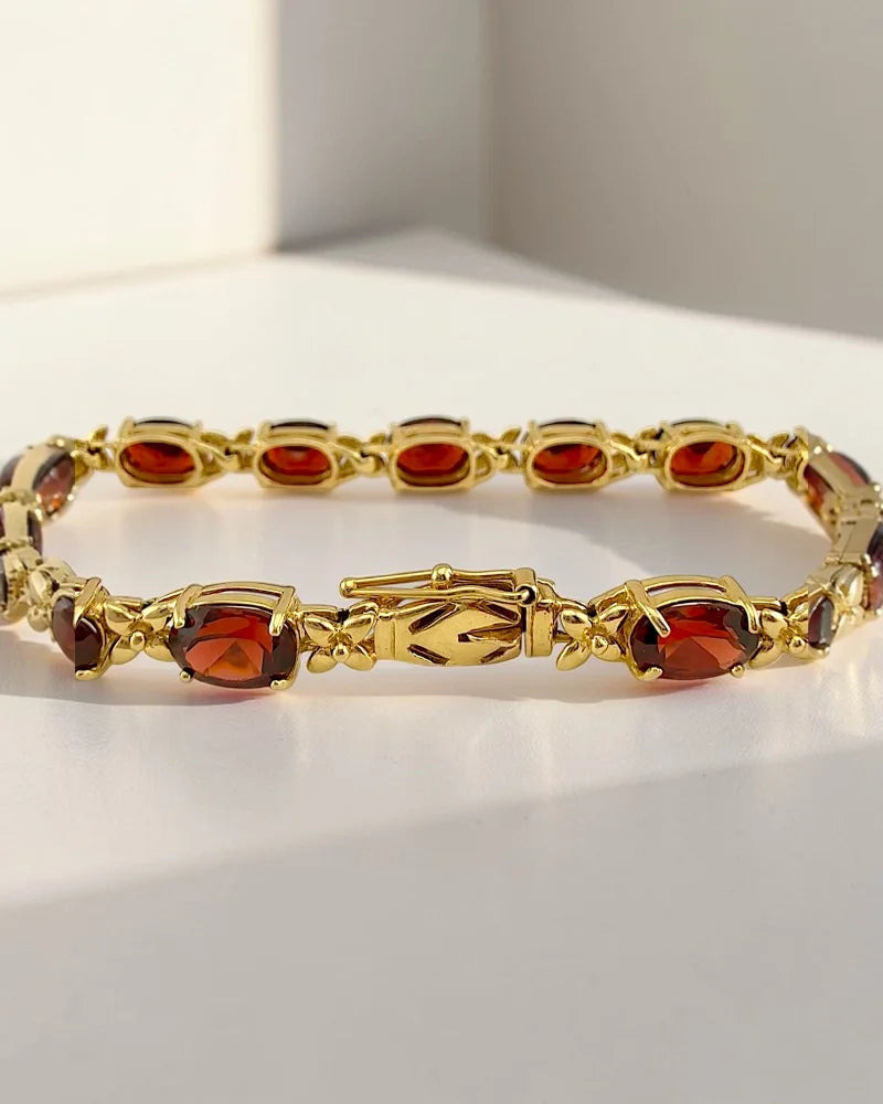 Vintage 14K Gold Ladies Garnet Bracelet 14 Ct - 14K Solid Gold - Free shipping - 3