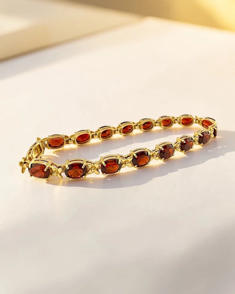 Vintage 14K Gold Ladies Garnet Bracelet 14 Ct - 14K Solid Gold - Free shipping - 11