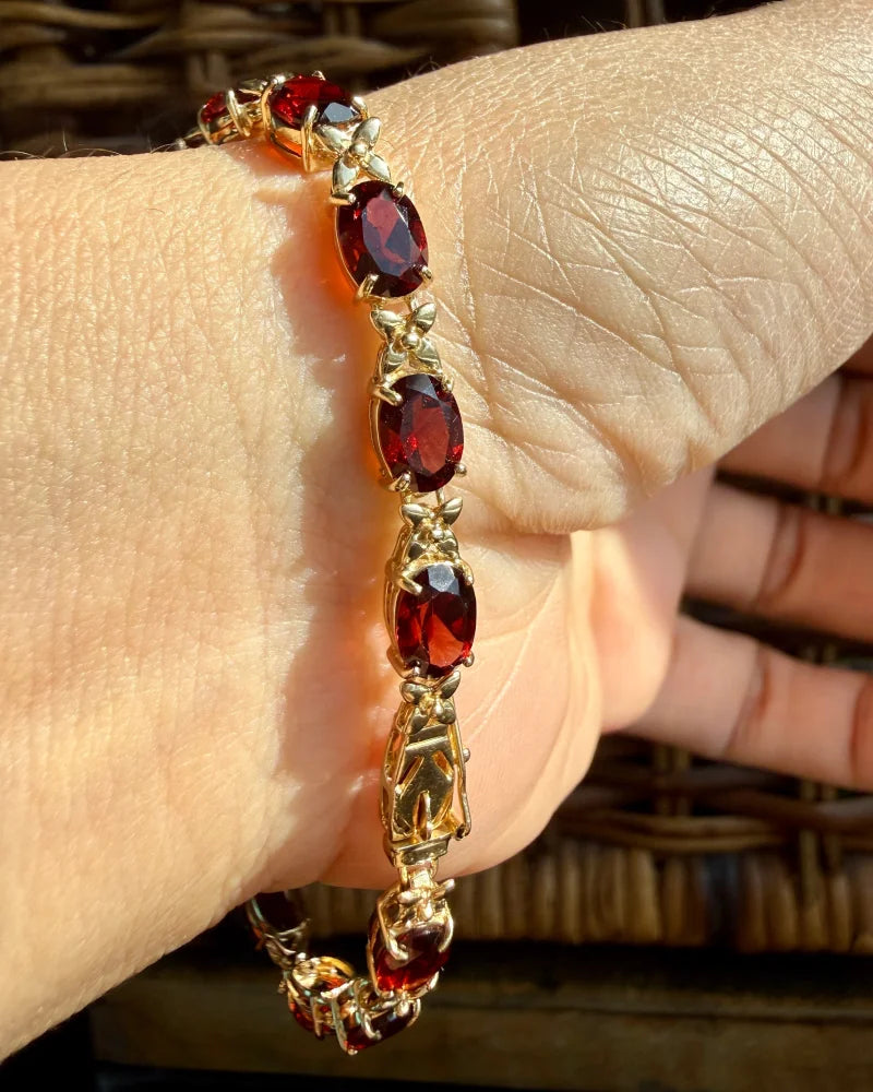 Vintage 14K Gold Ladies Garnet Bracelet 14 Ct - 14K Solid Gold - Free shipping - 2