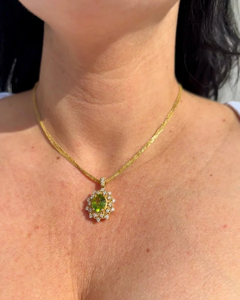 Vintage 1970s 4 ct Peridot & Diamond Sunburst Pendant in 14K Gold - 14K Solid Gold - Free shipping - 7