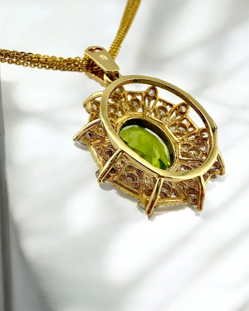Vintage 1970s 4 ct Peridot & Diamond Sunburst Pendant in 14K Gold - 14K Solid Gold - Free shipping - 9