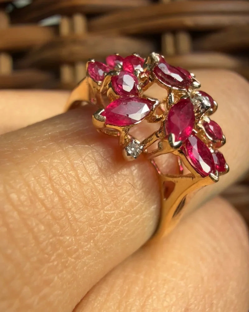 Vintage 1970s Ruby & Diamond Cluster Ring in 14K Gold - 14K Solid Gold - Free shipping - 4