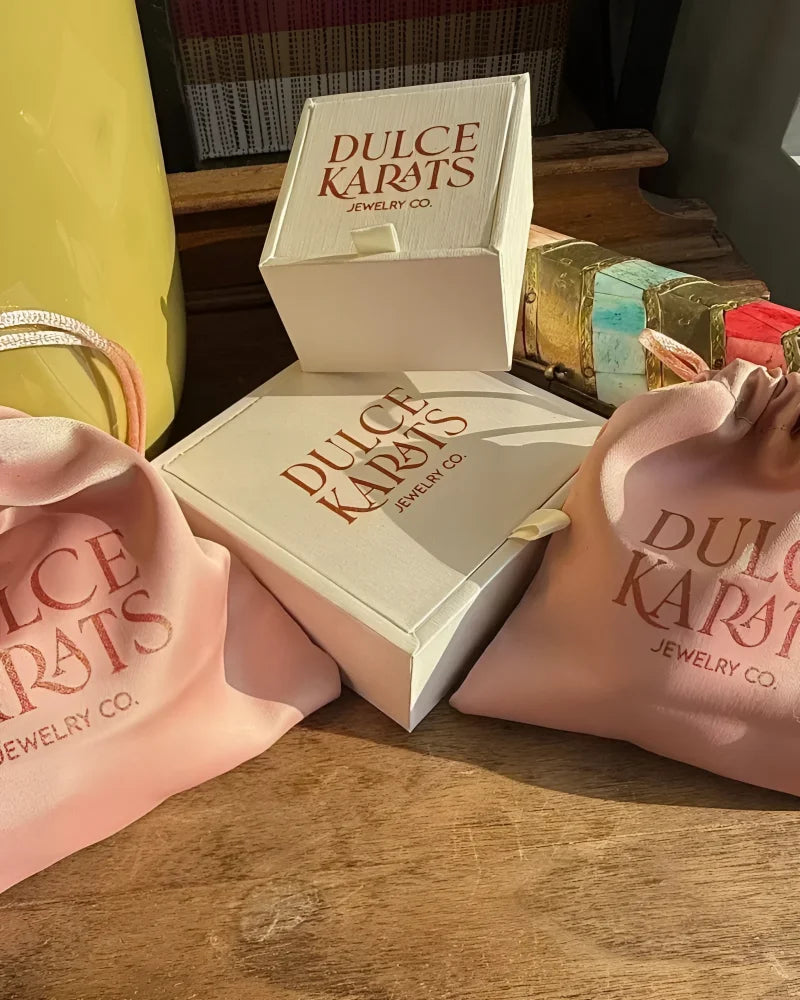 Vintage Diamond Round Brilliant Solitaire Ring - 14K Solid Gold - Free shipping - 7