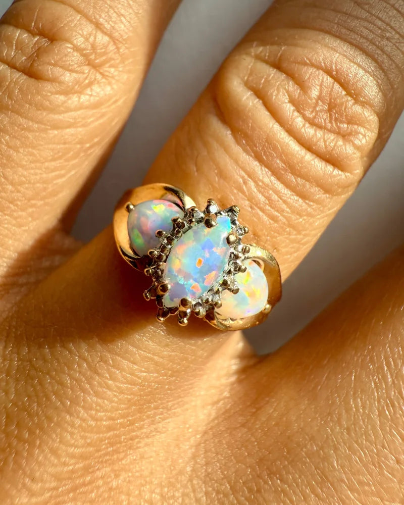Vintage Fiery Opal & Diamond 10K Gold Ring - 14K Solid Gold - Free shipping - 6
