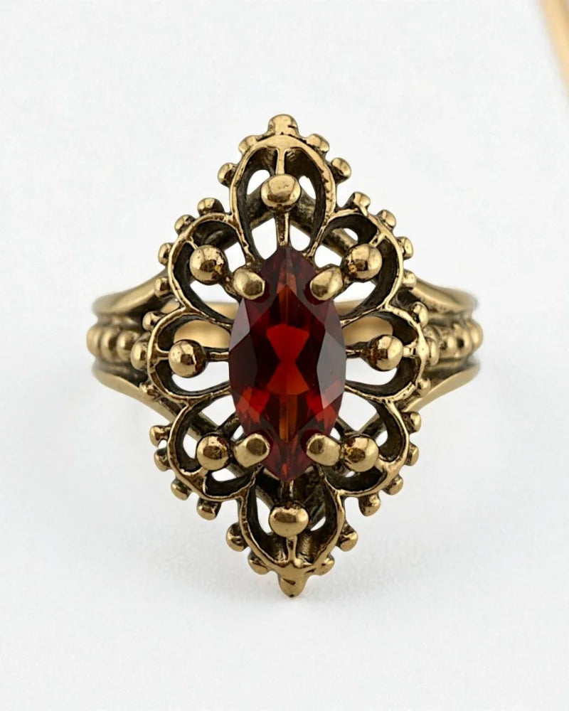 Vintage Marquise Pyrope Garnet Filigree 10K Gold Ring - 10K Gold - Free shipping - 1