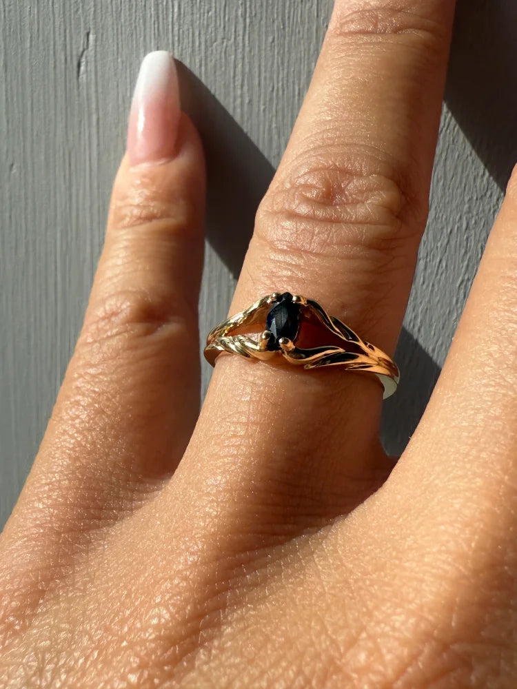 Vintage Marquise Sapphire 1980s Ring - 14K Solid Gold - Free shipping - 4