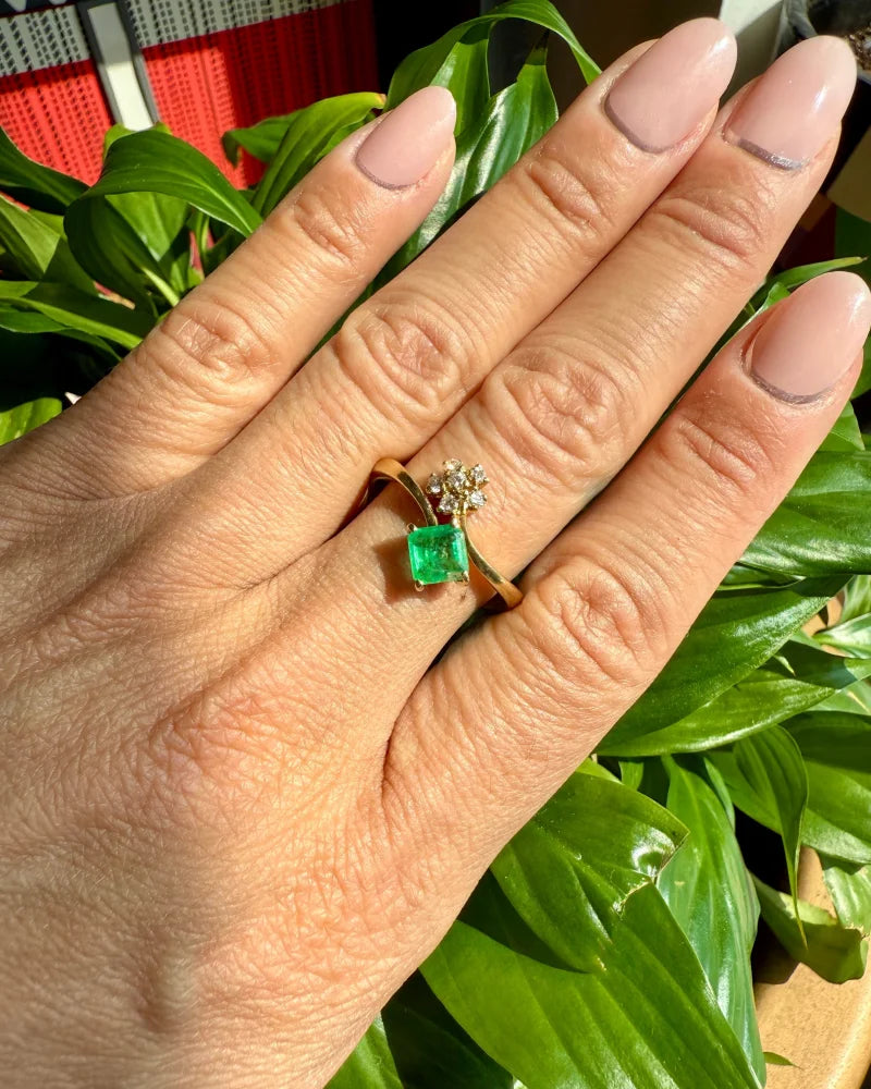 Vintage Natural Colombian Emerald and Diamond Ring - 14K Solid Gold - Free shipping - 2