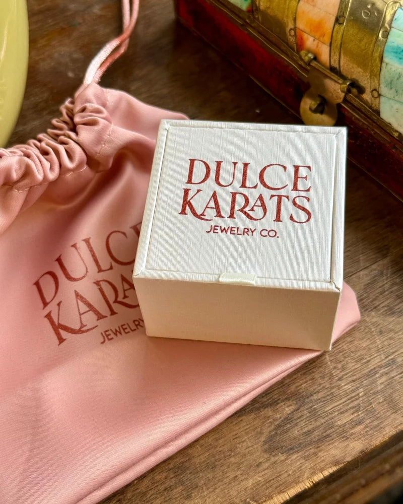 Vintage Red Garnet Filigree Gold Ring - 14K Solid Gold - Free shipping - 5