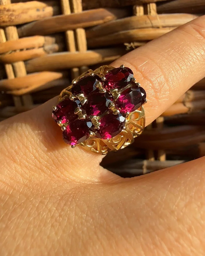Vintage Rhodolite Garnet Cluster Ring in 10K Gold - 10K Gold - Free shipping - 3