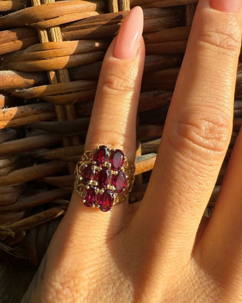 Vintage Rhodolite Garnet Cluster Ring in 10K Gold - 10K Gold - Free shipping - 11