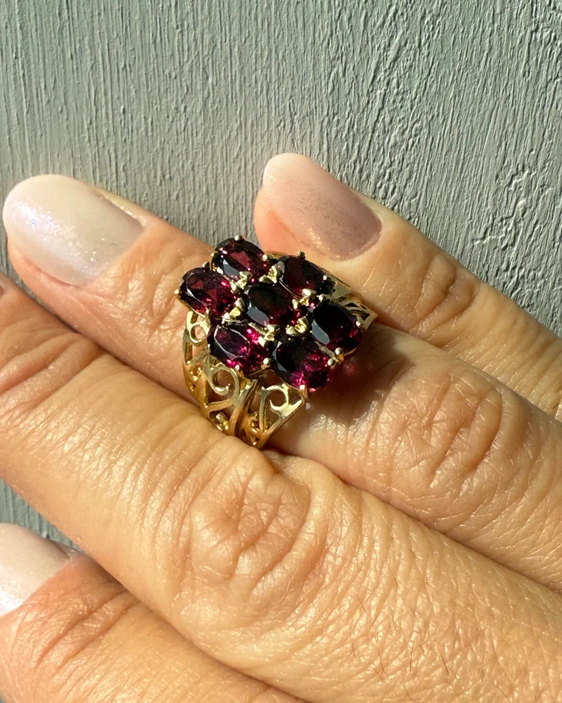 Vintage Rhodolite Garnet Cluster Ring in 10K Gold - 10K Gold - Free shipping - 13